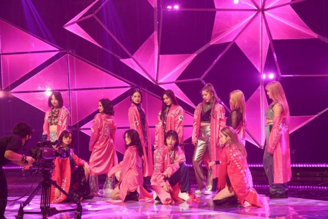 E-girls『Specil LIVE & TALK Show』 「STRAWBERRY サディスティック」