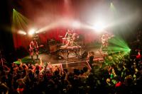 (LiveFans)