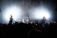 (LiveFans)