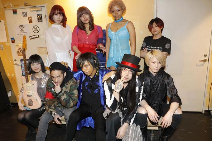 Rize ロック兄弟 フェスで女王蜂と 混ぜるな危険 の競演 ライブ セットリスト情報サービス Livefans ライブファンズ