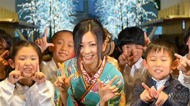 動画 倉木麻衣が着物姿で羽田空港点灯式を盛り上げる 地元の小学生達とコラボのステージも ライブ セットリスト情報サービス Livefans ライブファンズ