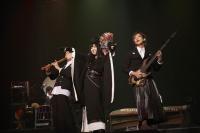 (LiveFans)