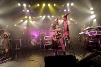 (LiveFans)