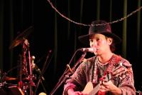 (LiveFans)