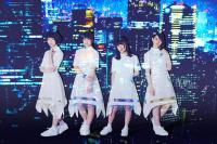 (LiveFans)