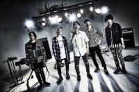 (LiveFans)