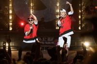 (LiveFans)