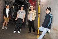 (LiveFans)