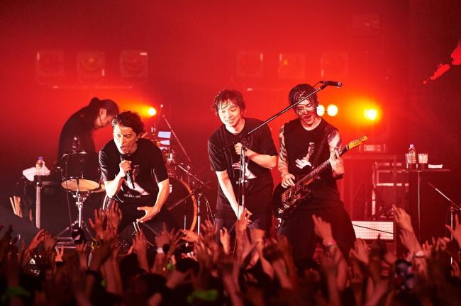 「NTT DOCOMO presents MIYAVI 15th Anniversary Live NEO TOKYO 15」FINAL（Photo by Yusuke Okada）