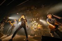 (LiveFans)