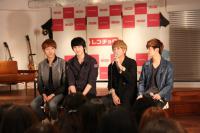 (LiveFans)