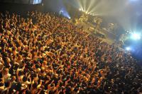 (LiveFans)