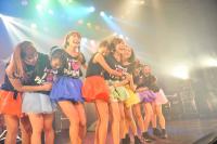 (LiveFans)