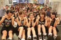 (LiveFans)