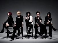 (LiveFans)