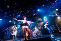 (LiveFans)