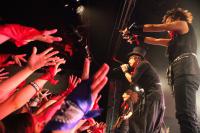 (LiveFans)