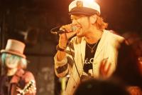 (LiveFans)
