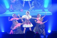 (LiveFans)