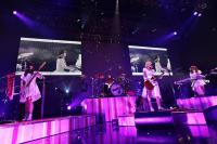 (LiveFans)