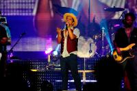 (LiveFans)
