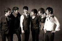 (LiveFans)