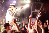 (LiveFans)