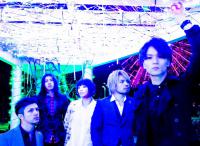 (LiveFans)