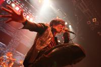 (LiveFans)