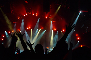 Mr Children 青森県営スケート場 青森県 2009 05 23 ライブ セットリスト情報サービス Livefans ライブファンズ